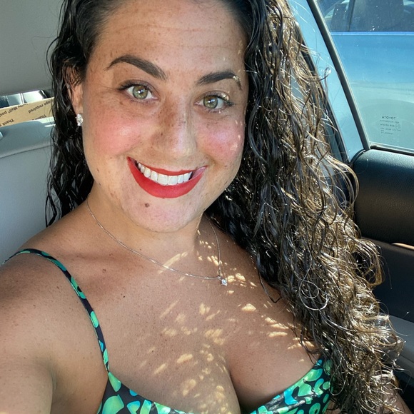 Meet your Posher, Shanna - Picture 1 of 1